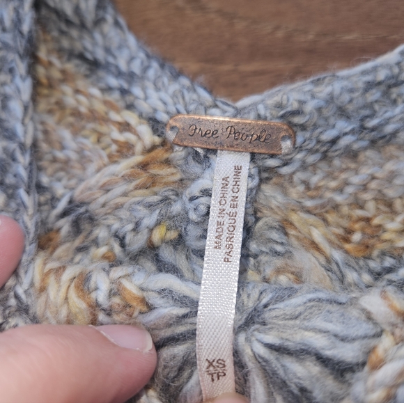 Free People Pinwheel Sunburst Sweater Size XS - Picture 4 of 5